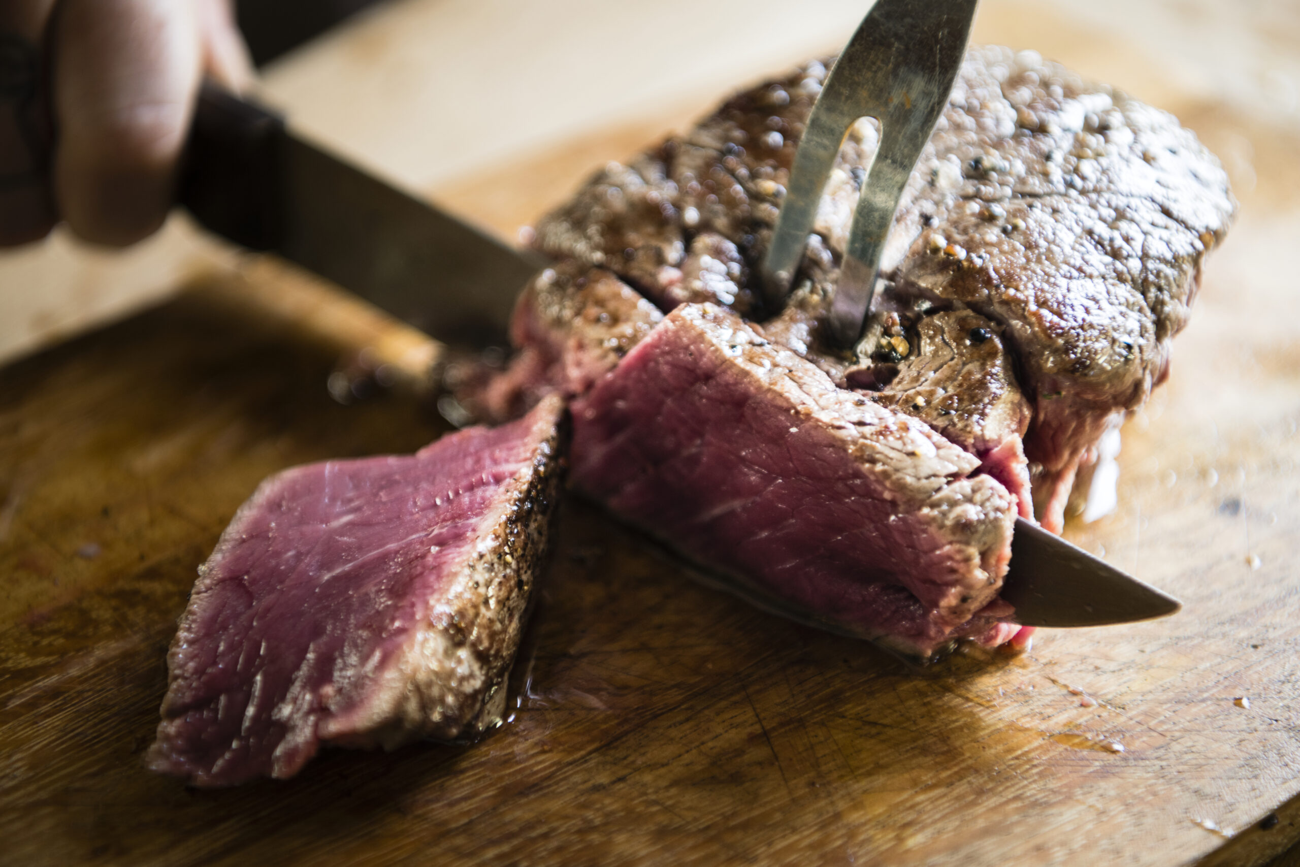 Faux-filet de bœuf – Viande Bretonne Pie Noir "La ferme de Bourse" (ATTENTION quantités limitées)