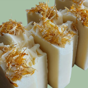 Savon visage et corps : "L’essentiel" 100g "Eveil et sens au naturel"